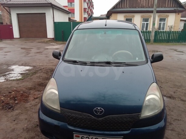 Toyota Yaris Verso, 2000 г.