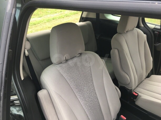 Mazda 5 II, 7 мест, 2011 г.