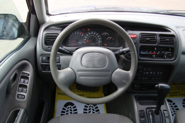 Chevrolet Tracker II, 2001 г.