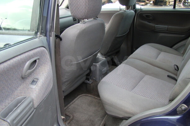 Chevrolet Tracker II, 2001 г.