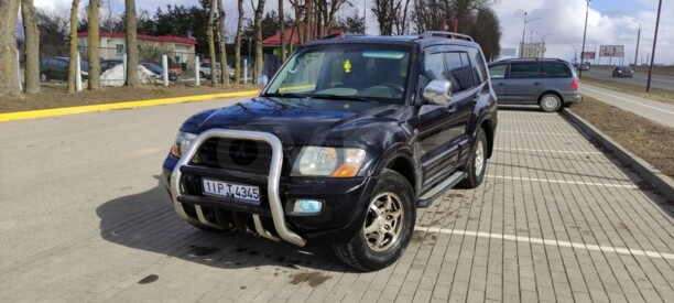Mitsubishi Montero III, 7 мест, 2001 г.