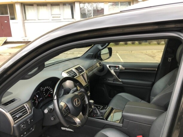 Lexus GX II · Рестайлинг, 5 мест, 2019 г.