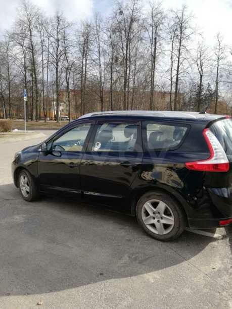 Renault Grand Scenic III · 2-й рестайлинг, 5 мест, 2015 г.