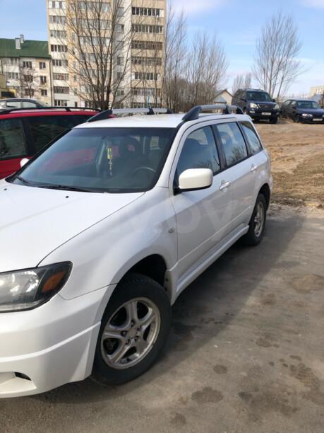 Mitsubishi Outlander I, 5 мест, 2003 г.