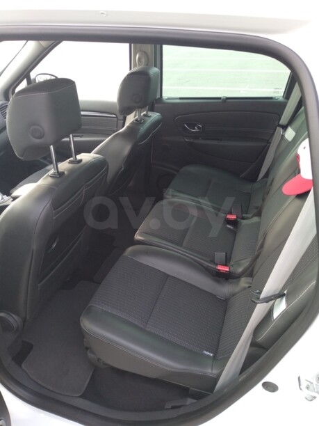 Renault Grand Scenic III · 2-й рестайлинг, 5 мест, 2014 г.