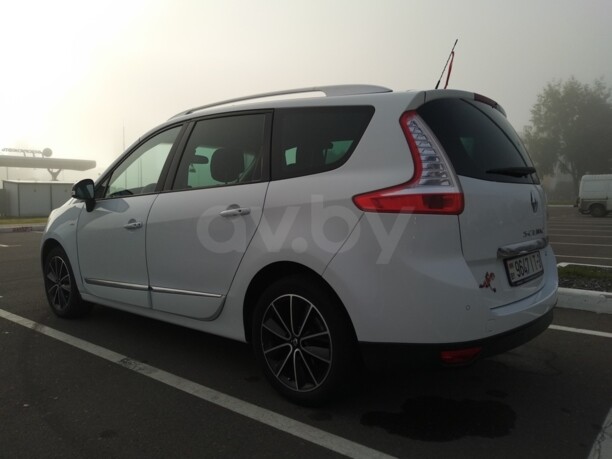 Renault Grand Scenic III · 2-й рестайлинг, 5 мест, 2014 г.
