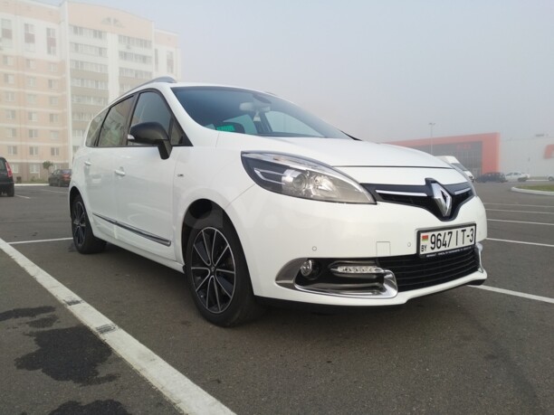 Renault Grand Scenic III · 2-й рестайлинг, 5 мест, 2014 г.