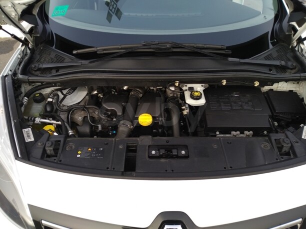 Renault Grand Scenic III · 2-й рестайлинг, 5 мест, 2014 г.