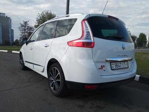 Renault Grand Scenic III · 2-й рестайлинг, 5 мест, 2014 г.