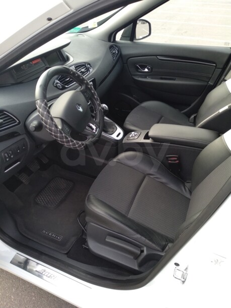 Renault Grand Scenic III · 2-й рестайлинг, 5 мест, 2014 г.
