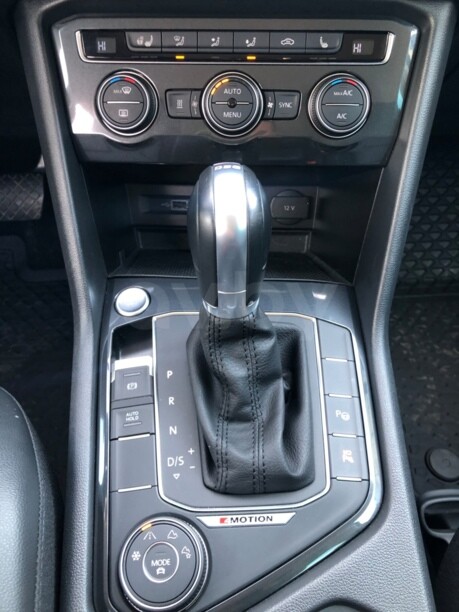 Volkswagen Tiguan II, 2018 г.