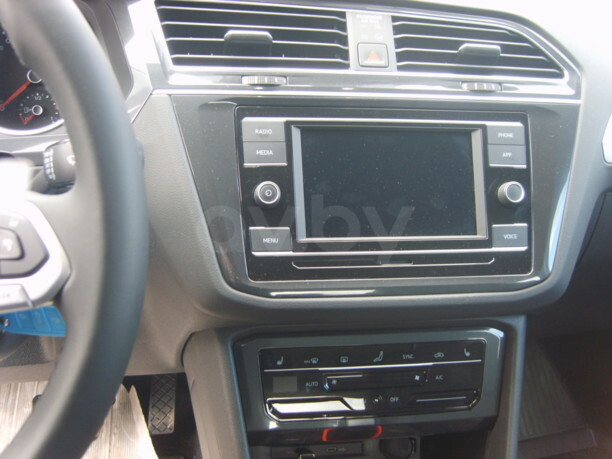 Volkswagen Tiguan II, 2021 г.
