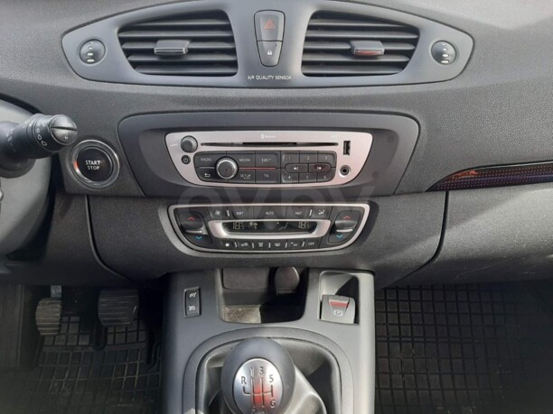 Renault Grand Scenic III · 2-й рестайлинг, 7 мест, 2013 г.