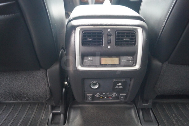 Infiniti JX, 7 мест, 2013 г.