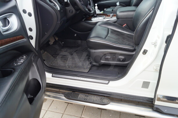 Infiniti JX, 7 мест, 2013 г.