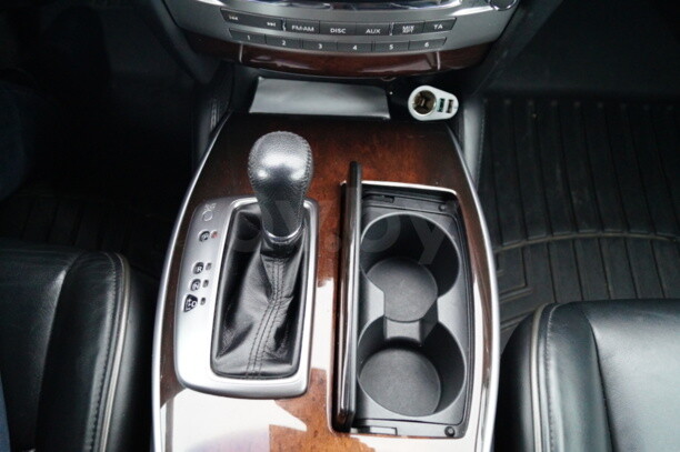 Infiniti JX, 7 мест, 2013 г.