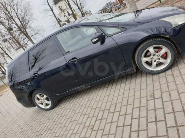 Mitsubishi Grandis, 7 мест, 2006 г.