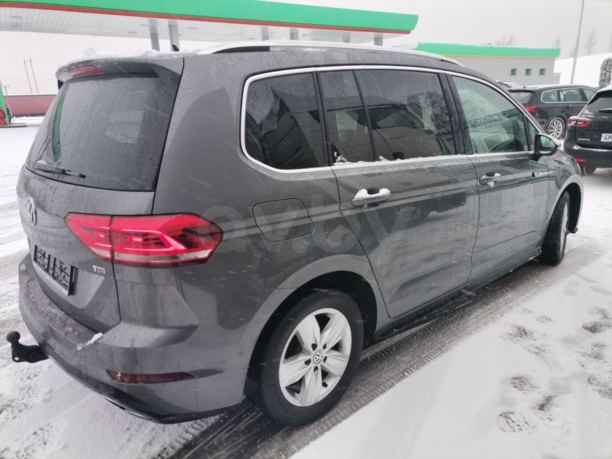Volkswagen Touran III, 5 мест, 2017 г.