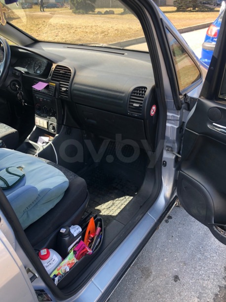 Opel Zafira A, 7 мест, 2000 г.