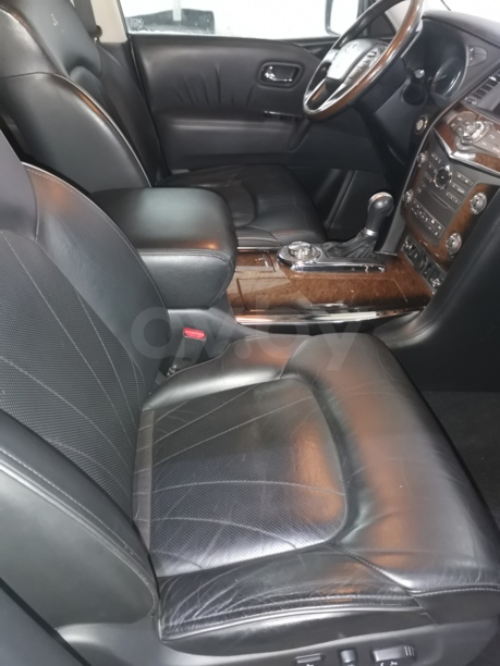 Infiniti QX56 II, 7 мест, 2011 г.
