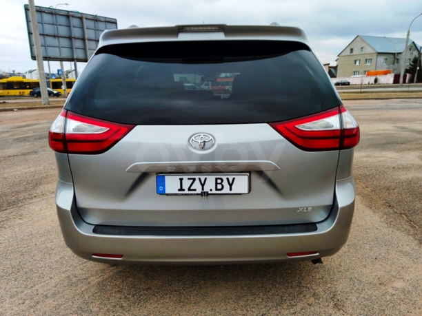 Toyota Sienna III (XL30), 7 мест, 2018 г.