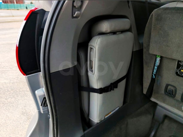 Toyota Sienna III (XL30), 7 мест, 2018 г.