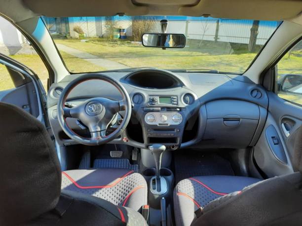 Toyota Yaris I (P1) · Рестайлинг, 2003 г.