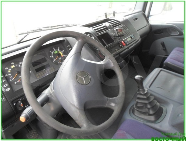 Mercedes Atego, 2004 г.