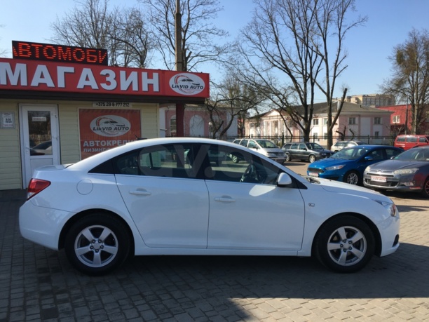 Chevrolet Cruze J300, 2011 г.