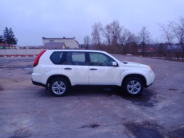 Nissan X-Trail II · Рестайлинг, 5 мест, 2010 г.
