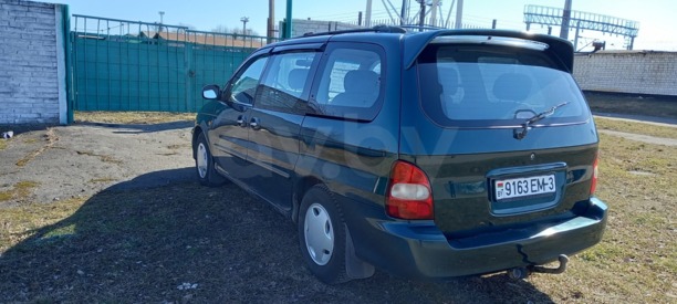 Kia Carnival I, 7 мест, 2001 г.