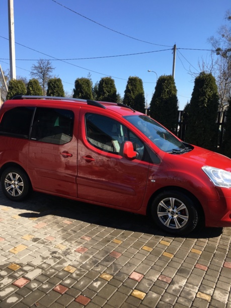 Citroen Berlingo II, 5 мест, 2011 г.