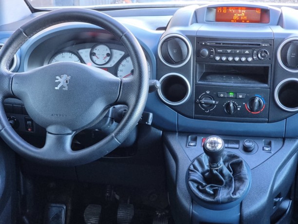 Peugeot Partner II, 2011 г.