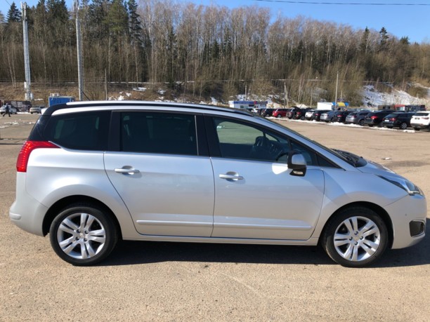 Peugeot 5008 I · Рестайлинг, 7 мест, 2016 г.