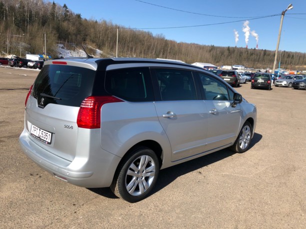 Peugeot 5008 I · Рестайлинг, 7 мест, 2016 г.