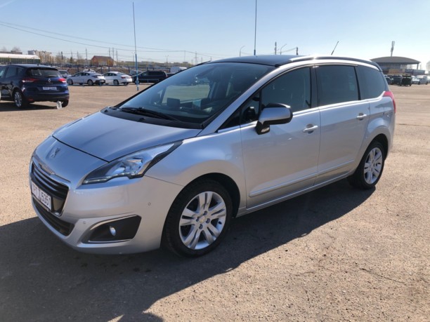 Peugeot 5008 I · Рестайлинг, 7 мест, 2016 г.