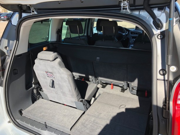 Peugeot 5008 I · Рестайлинг, 7 мест, 2016 г.