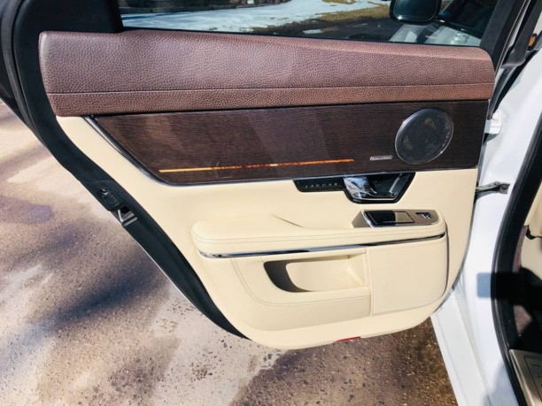 Jaguar XJ X351, 2010 г.