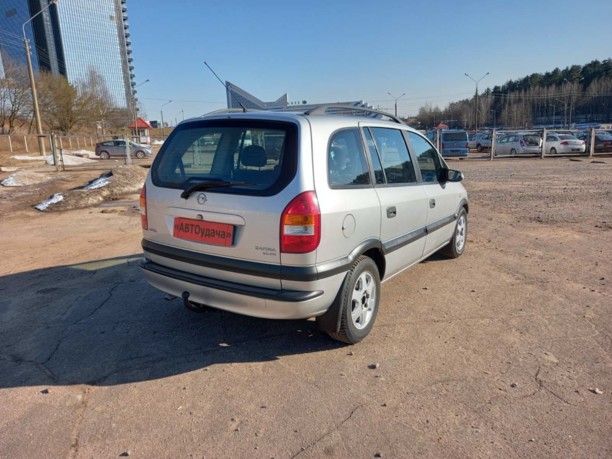 Opel Zafira A, 7 мест, 2002 г.