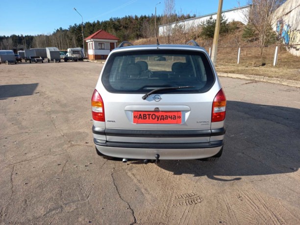 Opel Zafira A, 7 мест, 2002 г.