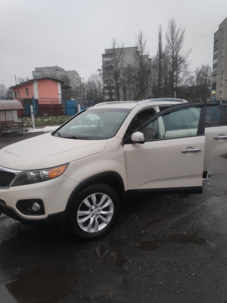 Kia Sorento II, 5 мест, 2011 г.