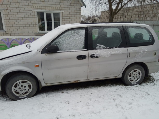 Kia Carnival I, 7 мест, 2000 г.