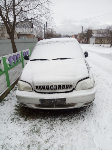 Kia Carnival I, 7 мест, 2000 г.