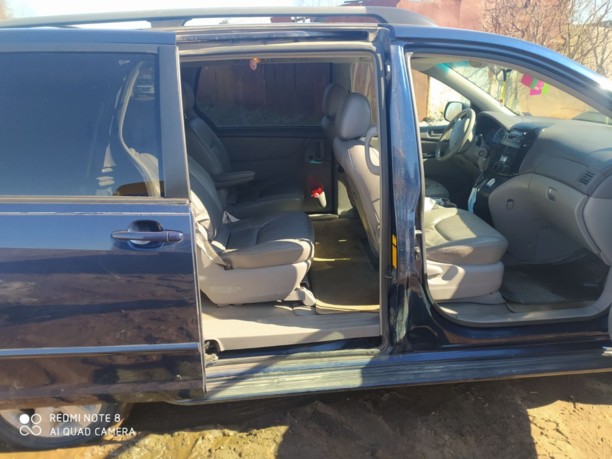 Toyota Sienna II (XL20), 7 мест, 2004 г.