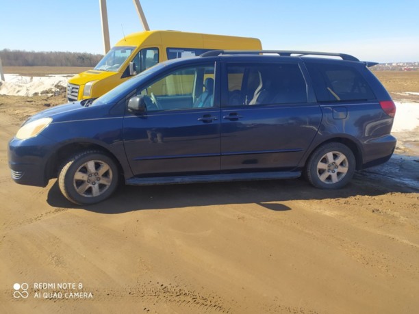 Toyota Sienna II (XL20), 7 мест, 2004 г.