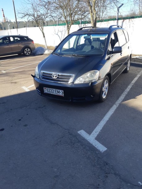 Toyota Avensis Verso I, 7 мест, 2002 г.