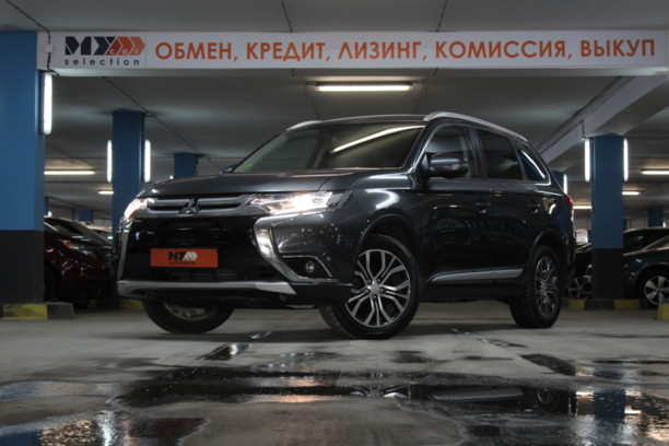 Mitsubishi Outlander III · 2-й рестайлинг, 5 мест, 2018 г.