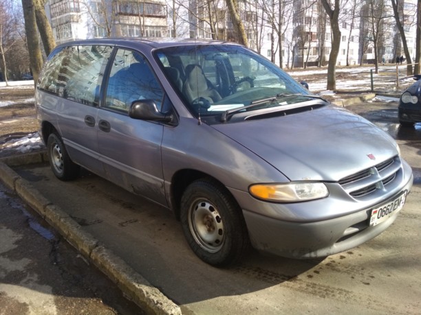 Dodge Caravan III, 7 мест, 1998 г.