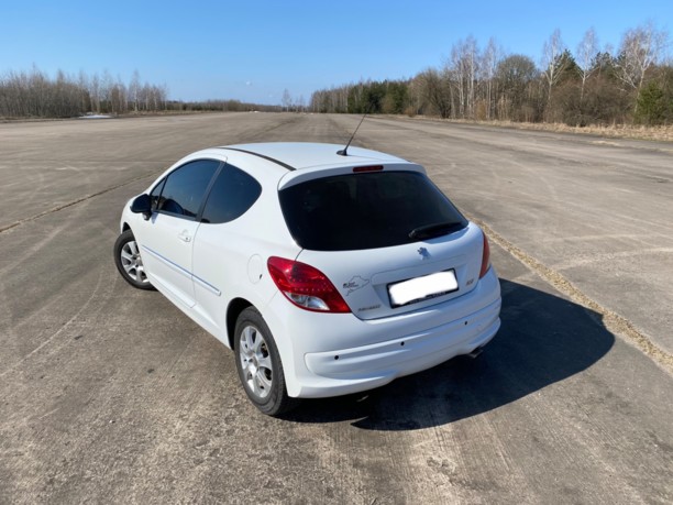 Peugeot 207 I · Рестайлинг, 2009 г.