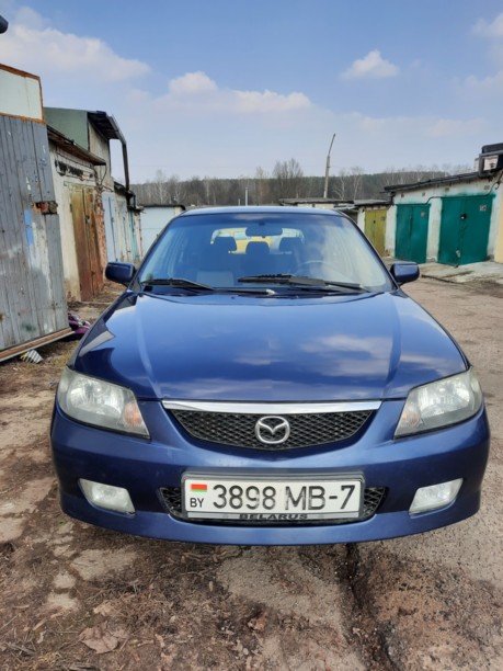 Mazda 323F, 2002 г.